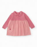 Robe en maille pour fille en tons roses avec détail cœur. Robe en maille pour fille en tons roses avec détail cœur.