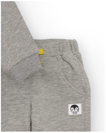 "Ensemble trois pièces pour nouveau-né: sweat, t-shirt à manches longues et pantalon"