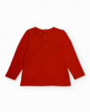 T-shirt rouge à manches longues pour fille avec imprimé de cœurs et détails graphiques.