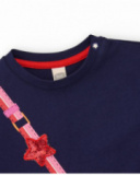 T-shirt pour fille en bleu marine avec motif de sac cupcake et détails en sequins.