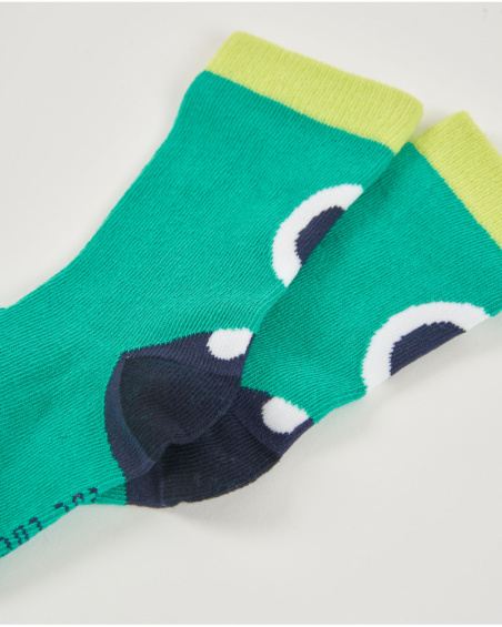 Lot de chaussettes pour garçon en vert et bleu avec motifs de monstre et rayures.