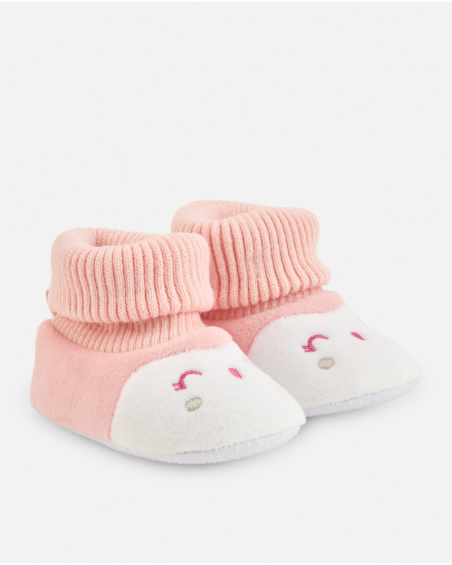 Chausson pour bébé fille en rose avec visage de petite souris brodé