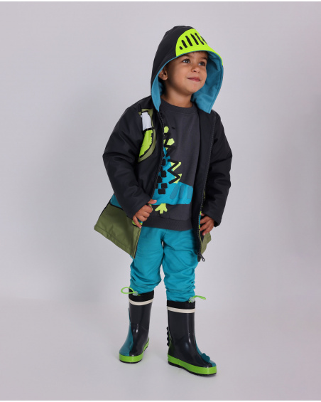 Imperméable pour garçon en noir avec capuche et imprimé chevalier