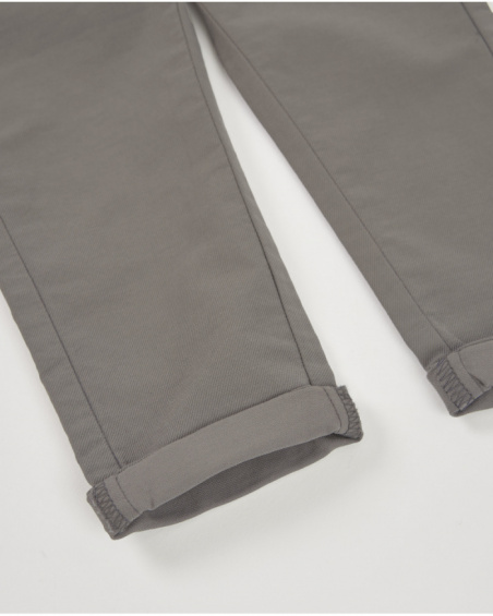 Pantalon de garçon gris avec poches et revers en bas