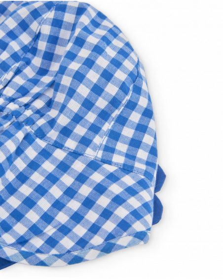 Bonnet en tricot pour nouveau-né avec détails en relief