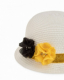 Chapeau pour fille en tissu avec fleurs en relief