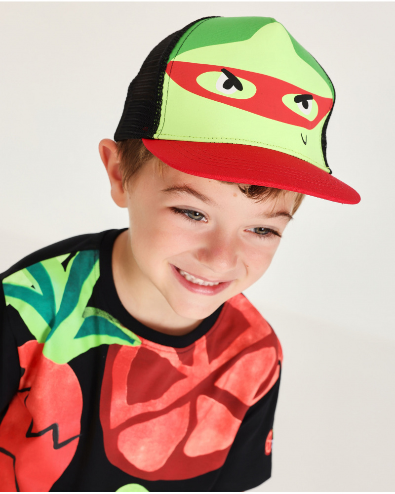 Casquette garçon en tissu chaîne et trame avec visière