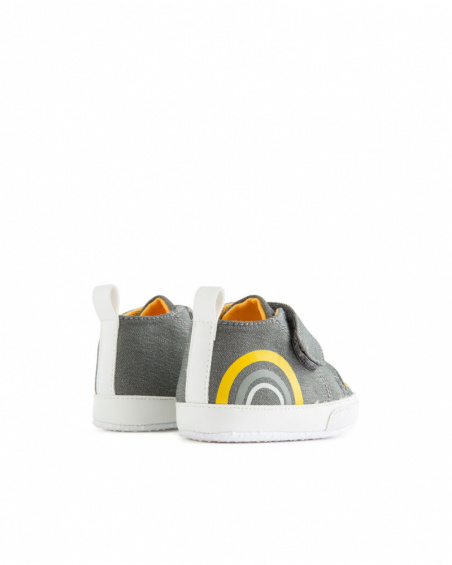 Chaussures en peluche grises garçon arc-en-ciel d'hiver