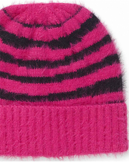 Cappello e sciarpa lavorati a maglia rosa nero per bambina