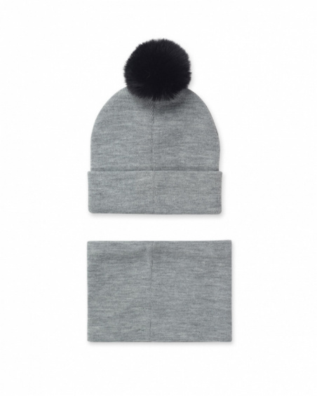 Cappello e sciarpa grigi lavorati a maglia per bambina della