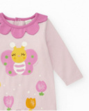 Tutina di maglia per bambina color rosa con stampa di farfalle Tutina di maglia per bambina color rosa con stampa di farfalle
