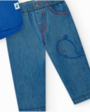 Completo di cotone per bambino con camicia blu a maniche corte e pantaloni in denim con ricamo di