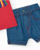 Completo per bambino con t-shirt rossa e pantaloncini in jeans