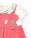 Peto rosa para niña con elefante en relieve y camiseta blanca