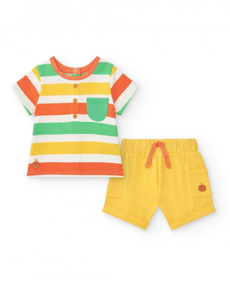 Conjunto para niño con camiseta a rayas y pantalón corto