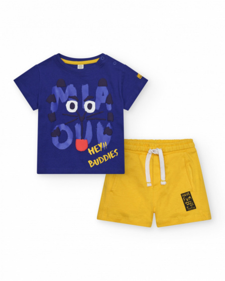Conjunto para niño con camiseta azul y pantalón corto amarillo
