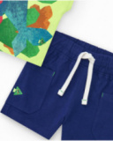 Completo per bambino con t-shirt con squalo e pantaloncini blu