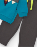 Completo con felpa e pantalone lungo per bambino in blu e grigio con motivo drago