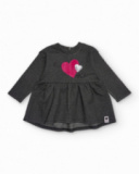 Vestito grigio per bambina con cuori applicati Vestito grigio per bambina con cuori applicati