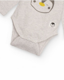 Set di due body in maglia per neonato di colore bianco e grigio con stampa di pinguino e panda.