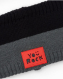 Set di berretto e scaldacollo in maglia da bambino nero e grigio con dettaglio decorativo