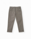 Pantalone da bambino grigio con tasche e risvolto sul fondo