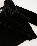 Blusa da bambina in velluto con dettaglio di paillettes sulla spalla | tuc tuc Blusa da bambina in velluto con dettaglio di paillettes sulla spalla | tuc tuc
