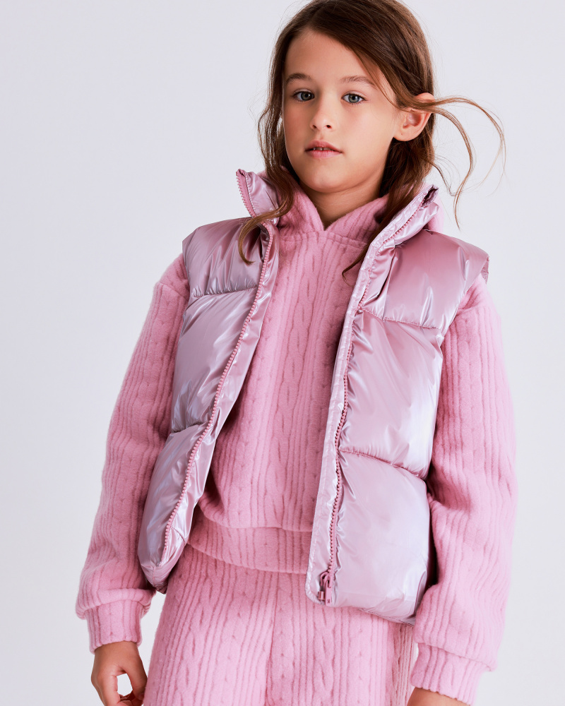 Gilet imbottito da bambina rosa metallizzato con zip e collo alto