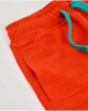 Bermuda da bambino in maglia con coulisse regolabile