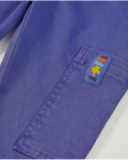 Pantaloni bambino in tessuto piano con design cargo