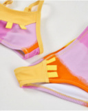 Bikini da bambina in maglia con laccetti decorativi