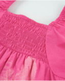 Vestito da bambina in tessuto piano con corpetto arricciato