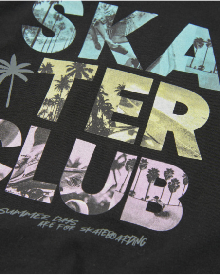 T-shirt da bambino in maglia con scritte decorate