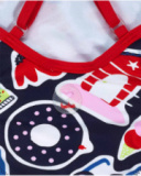 Moça de triquíni azul Dia de praia