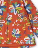 Trench coat vermelho para férias de menina