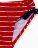 Garota de meia vermelha Dia de praia