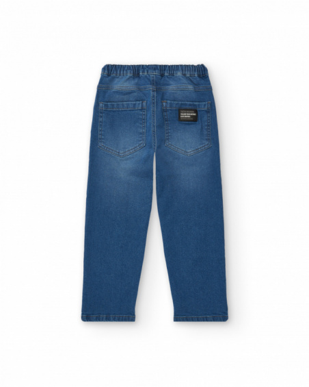 Jeans de menino com estampa gráfica azul coleção Skater Life