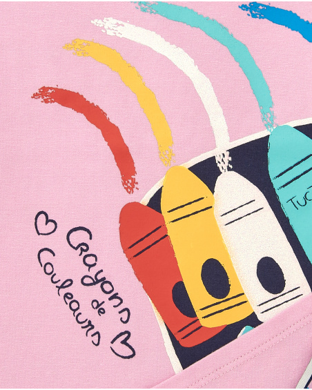 Camiseta rosa de menina com estampa colorida em giz de cera Camiseta rosa de menina com estampa colorida em giz de cera