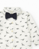 Camisa blanca para niño con dinosaurios y pajarita desmontable