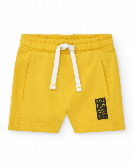 Bermuda amarilla para niño con cordón ajustable y bolsillos