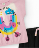Conjunto para niña con blusa rosa y short negro plisado
