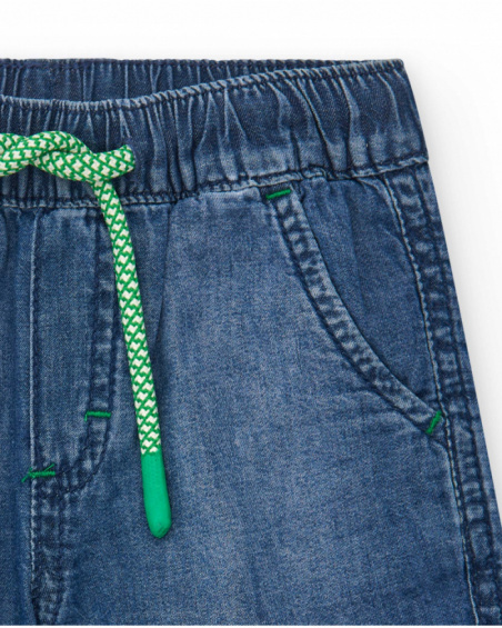 Bermuda denim para niño en azul con pez bordado