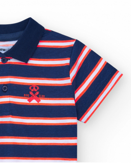 Polo para menino na cor vermelha com gola com botões e bordado