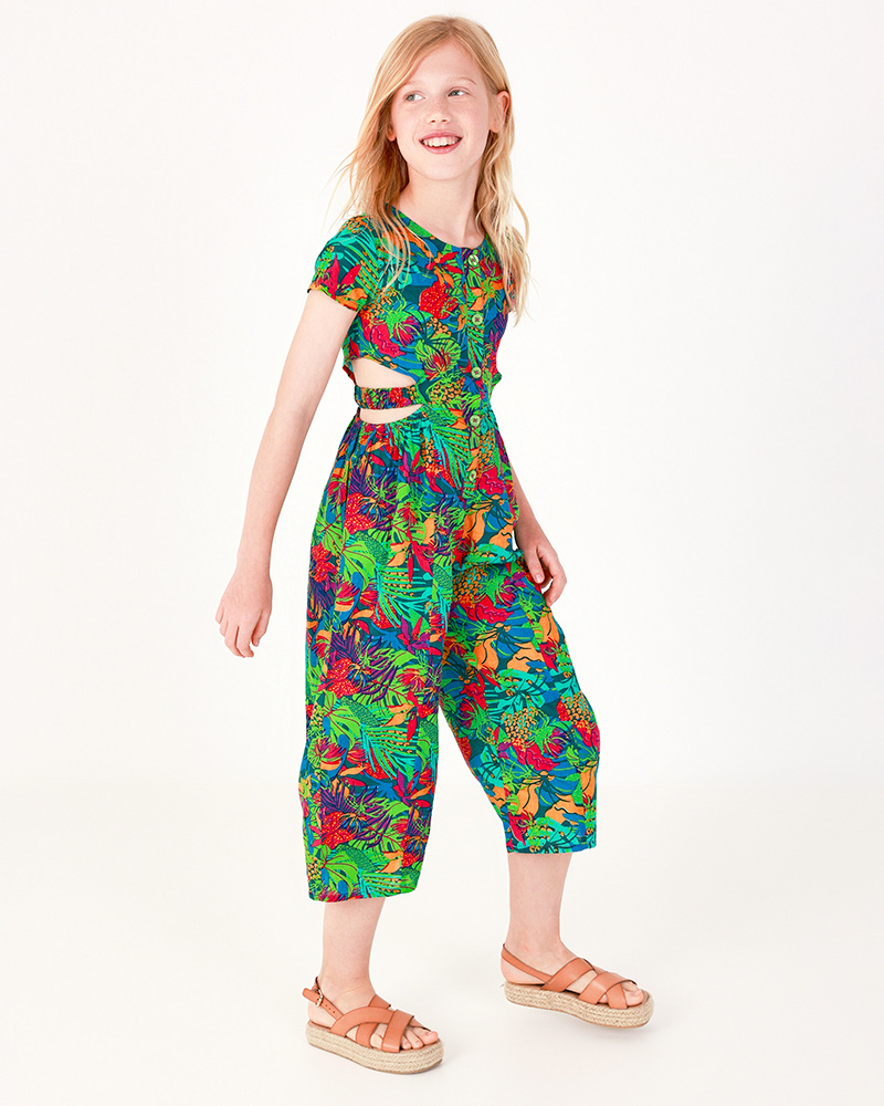 Macacão para menina com estampa tropical