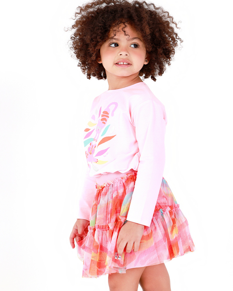 Saia rosa para menina com tule multicolorido e cintura ajustada
