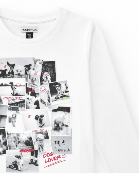 Camiseta menino em branco com estampa de cães