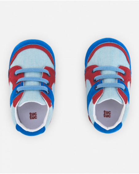 Tênis esportivo para bebê menino em azul e vermelho com