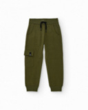 Pantalón jogger para niño color verde militar con bolsillo cargo