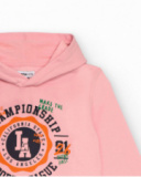 Moletom rosa com capuz e estampa esportiva para menino