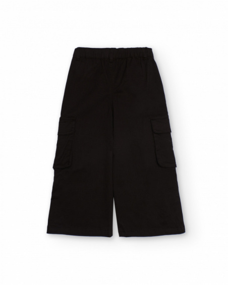 Calça cargo larga preta com ilhós decorativos para menina